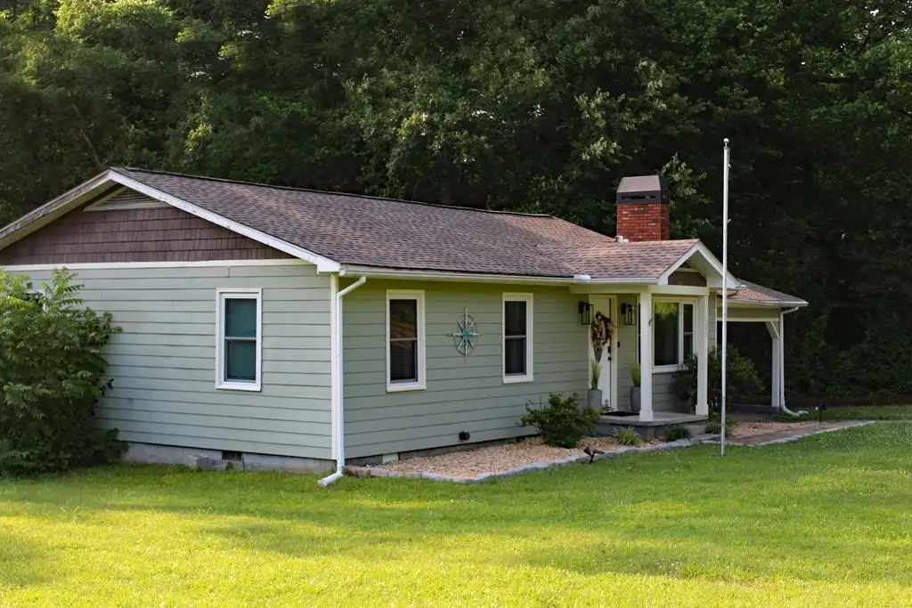 1243 Sycamore Street, Young Harris, GA 30582 - #1