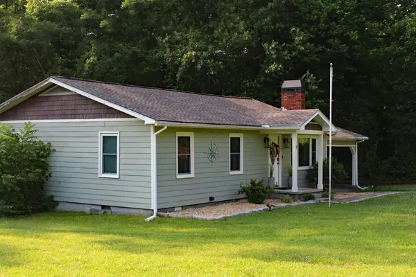 1243 Sycamore Street, Young Harris, GA 30582