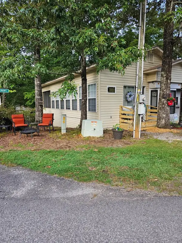 41 Cindy Pkwy, Cleveland, GA 30528