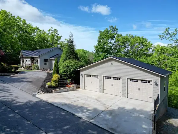 2406 Big Cove Drive, Hiawassee, GA 30546