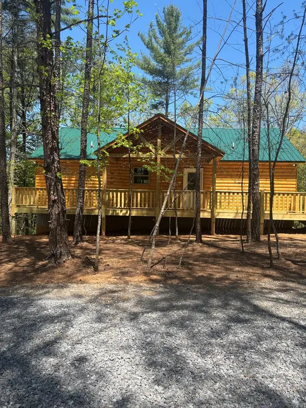 94 Noelle's Pass, Murphy, NC 28906