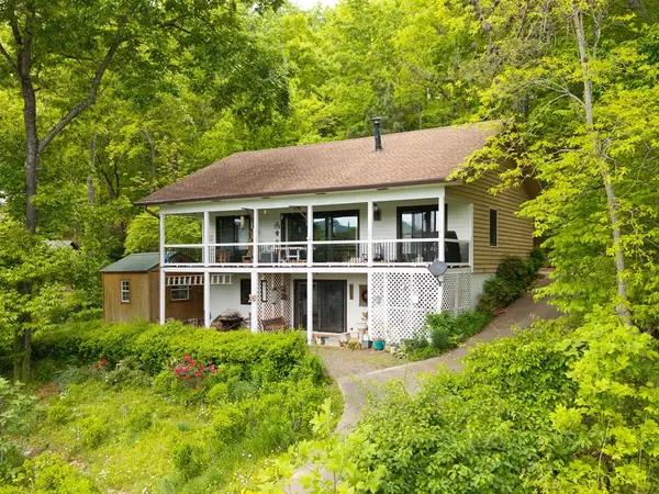 569 Sunnyside Shores, Hiawassee, GA 30546