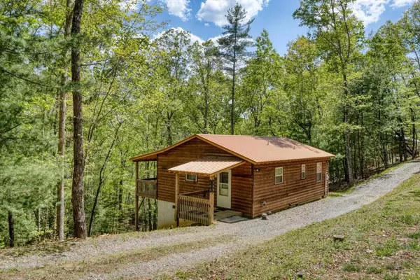 100 Fern Cove Lane, Murphy, NC 28906