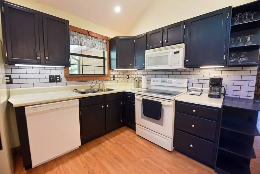 19 Howard Street, Blairsville, GA 30512 - #3