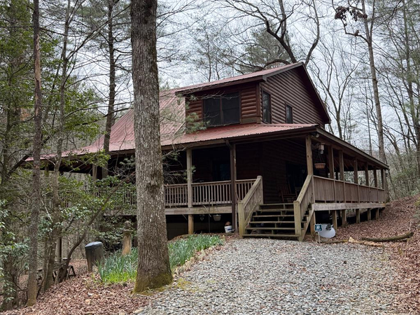 235 Hardslate Road, Blue Ridge, GA 30513