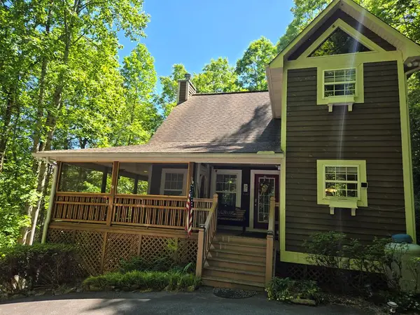 2102 Pooh Corner, Hiawassee, GA 30546