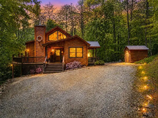 284 The Woods Road, Mineral Bluff, GA 30559