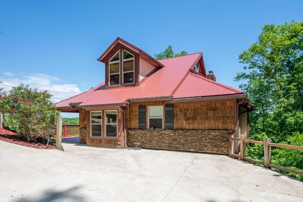 561 Summit Lane, Ellijay, GA 30540 - #1