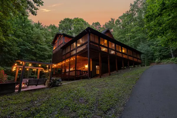220 Solar Drive, Blue Ridge, GA 30513