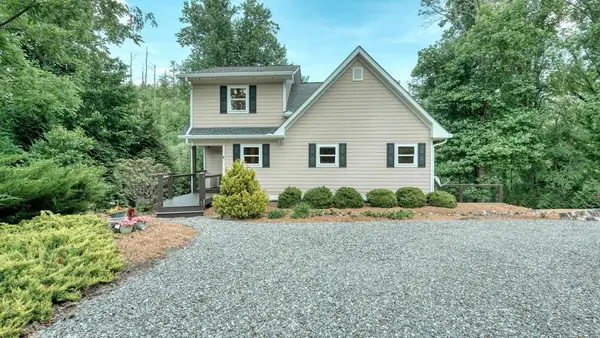 515 Barlow Fields Drive, Hayesville, NC 28904