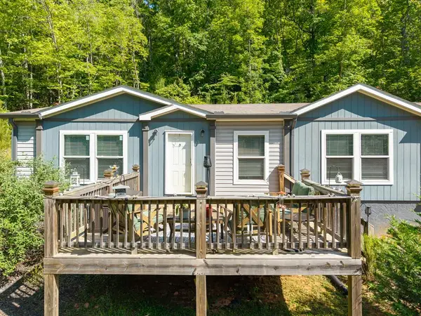 303 Rose Wood Lane, Ellijay, GA 30540