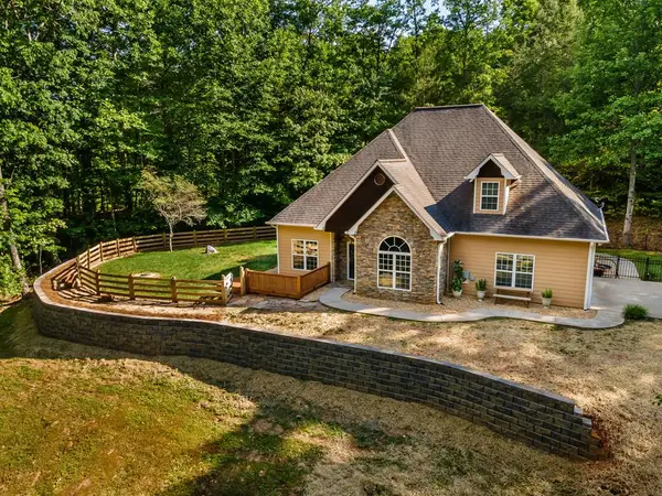 201 Oakawana Trail, Blue Ridge, GA 30513