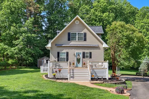 2255 Thunder Oak, Young Harris, GA 30582