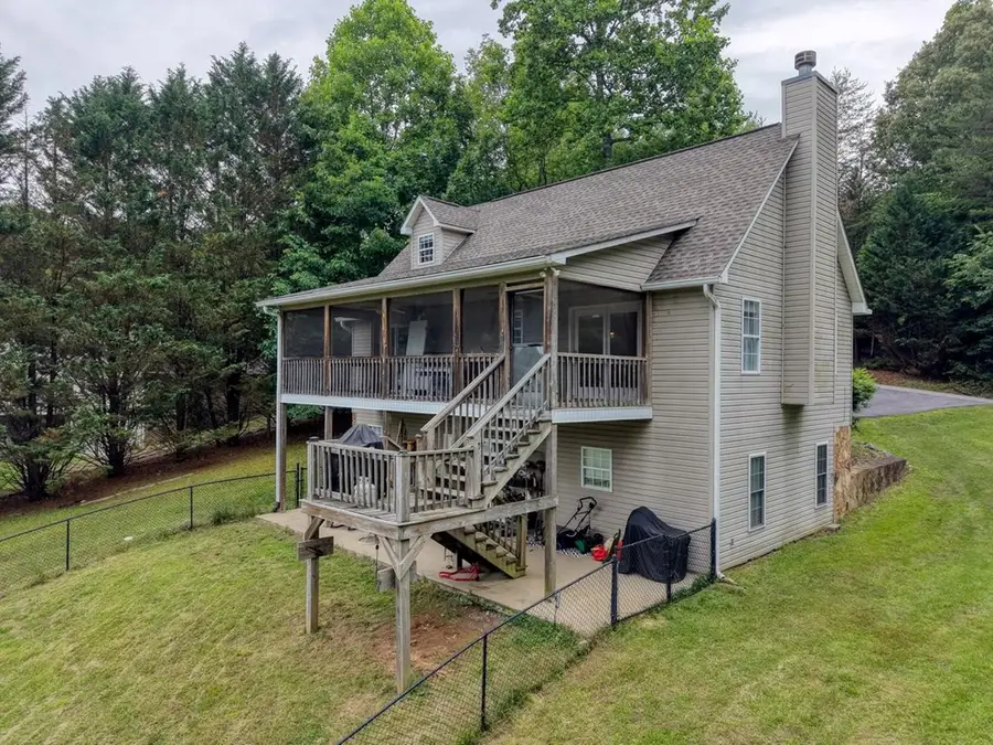 6744 Wood Lake Circle, Young Harris, GA 30582 - #2