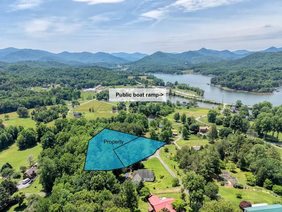 352 South Meadows Drive, Hiawassee, GA 30546 - #2
