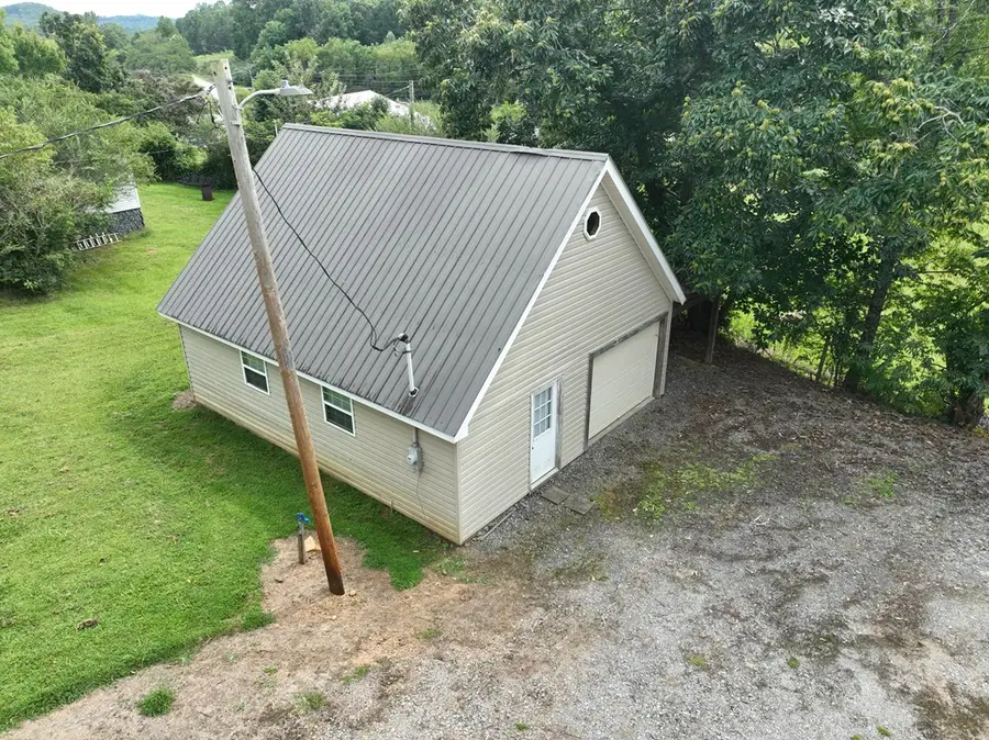 903 Village Road, Hiawassee, GA 30546 - #3