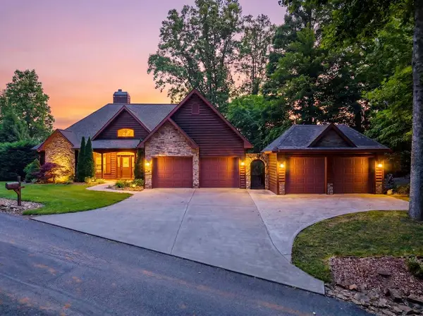 1748 Harris Ridge Road, Young Harris, GA 30582