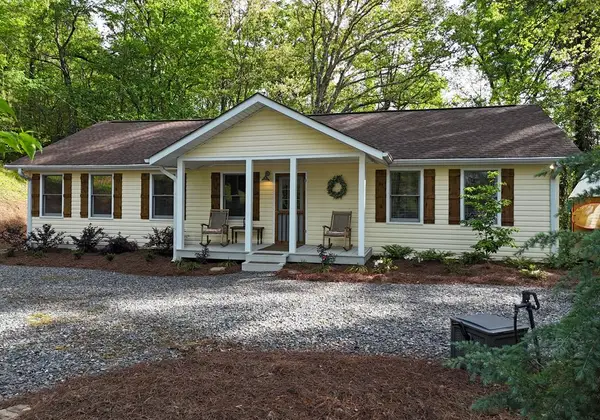 61 Bradley Street, Blue Ridge, GA 30513