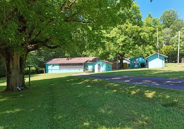 6156 Southern Road, Young Harris, GA 30582