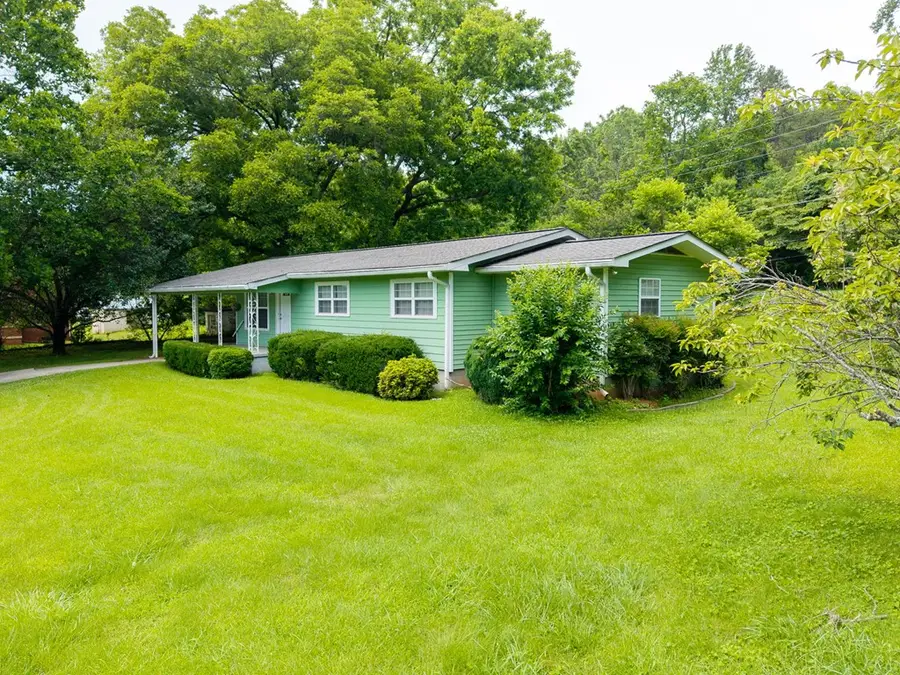 733 Bell Creek Road, Hiawassee, GA 30546 - #2