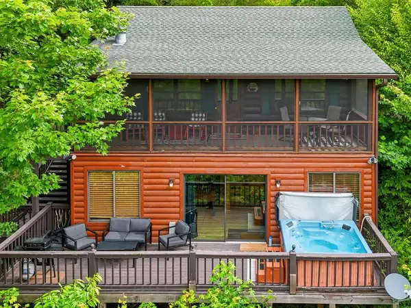 216 Laurel Creek Road, Blue Ridge, GA 30513