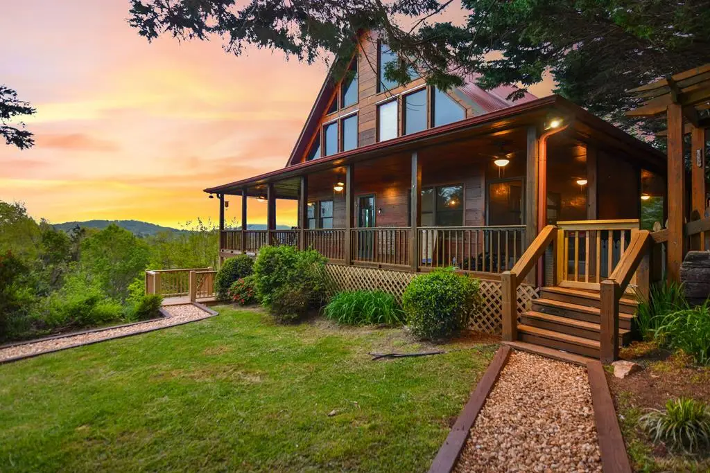 48 Lookout Drive, Blue Ridge, GA 30513 - #1