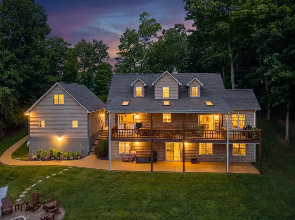 194 Lakeview Drive, Hayesville, NC 28904 - #1