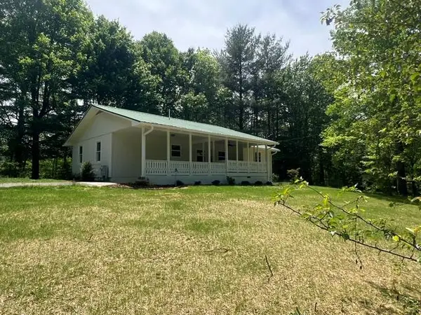 1616 Abe Cove Road, Hiawassee, GA 30546