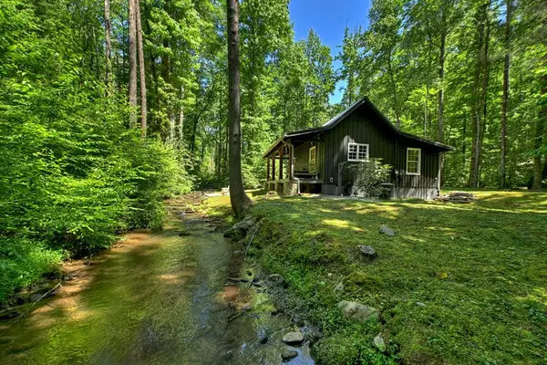 280 Serenity Place, Ellijay, GA 30540