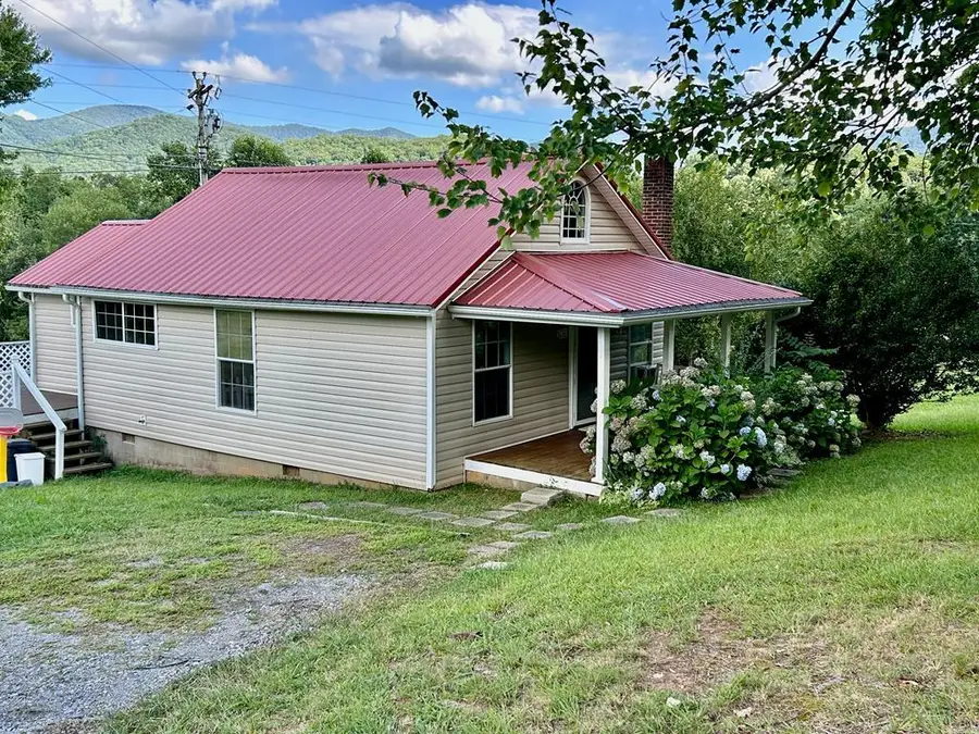 136 West Vineyard, Hayesville, NC 28904 - #2