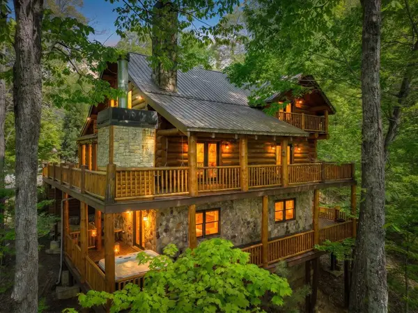 536 Lakeview Road, Blue Ridge, GA 30513