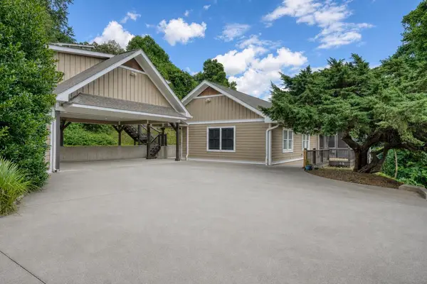 228 Country Club Drive, Clayton, GA 30525