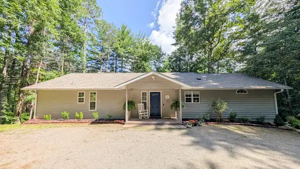 5302 Summerwood Lane, Young Harris, GA 30582