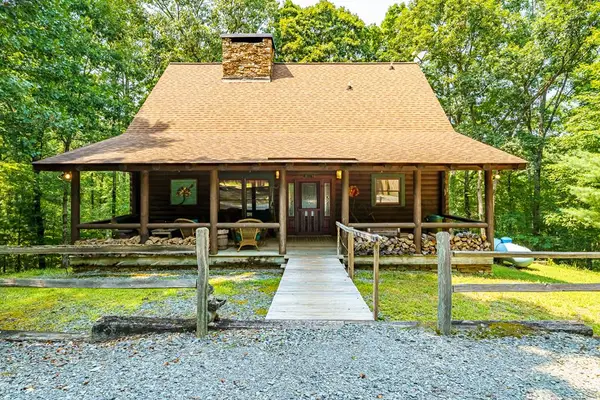 24 Indian Lake Road, Mineral Bluff, GA 30559
