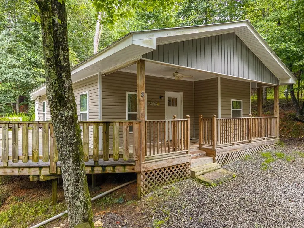 8 17th Street, Ellijay, GA 30540 - #1