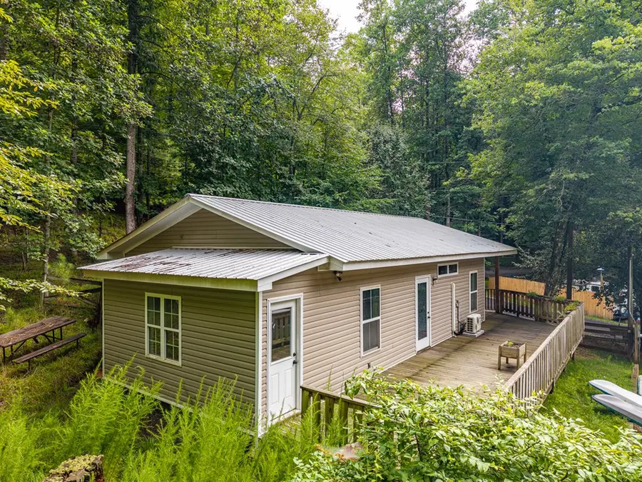 8 17th Street, Ellijay, GA 30540 - #2