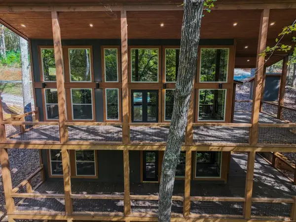 1990 Big Creek, Blue Ridge, GA 30522