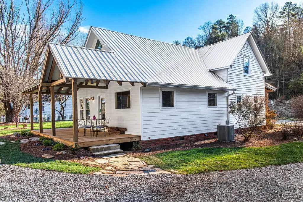 8679 Lakewood Hwy, Mineral Bluff, GA 30559 - #1