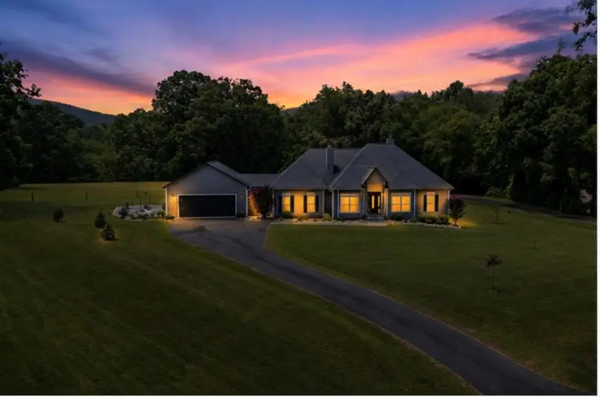 1502 Smithfield Lane, Young Harris, GA 30582 - #2