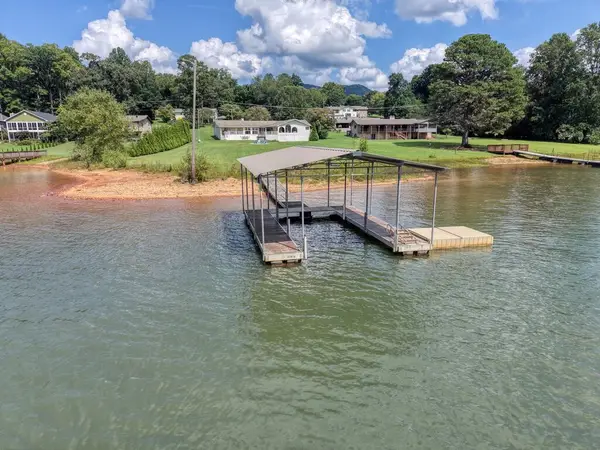 787 Hiawassee Estates Drive, Hiawassee, GA 30546