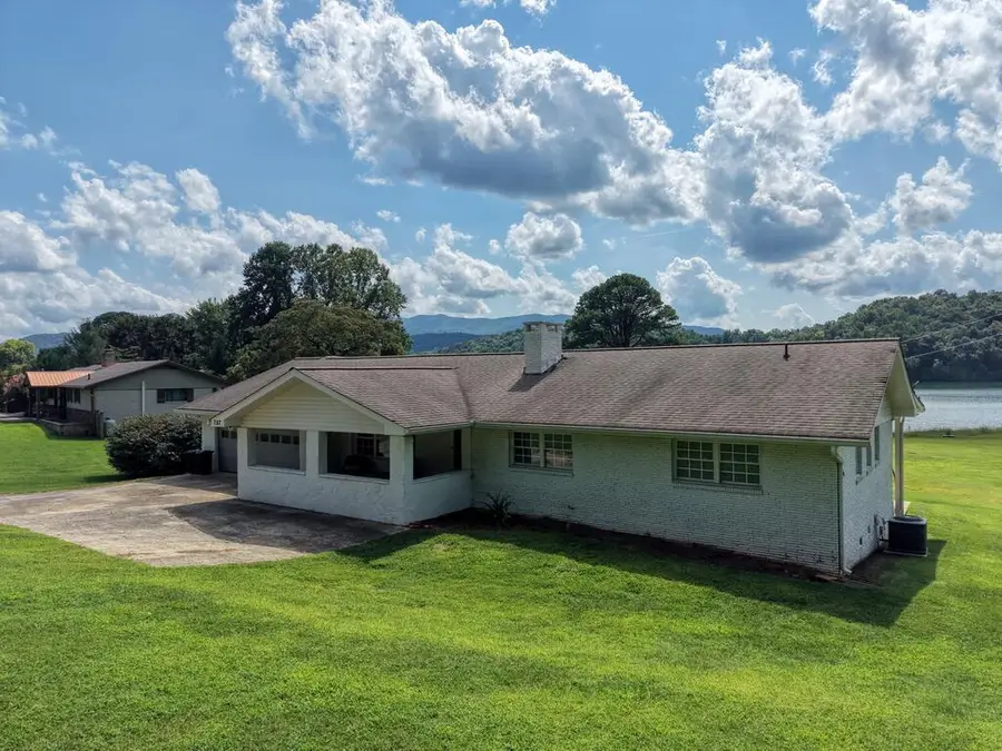 787 Hiawassee Estates Drive, Hiawassee, GA 30546 - #3