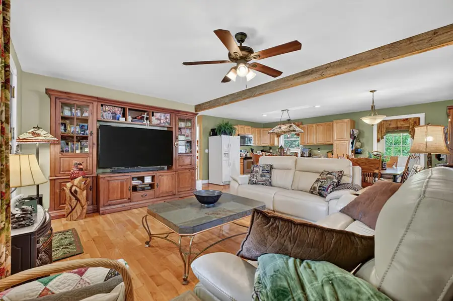285 E Tennessee Avenue, McCaysville, GA 30555 - #3
