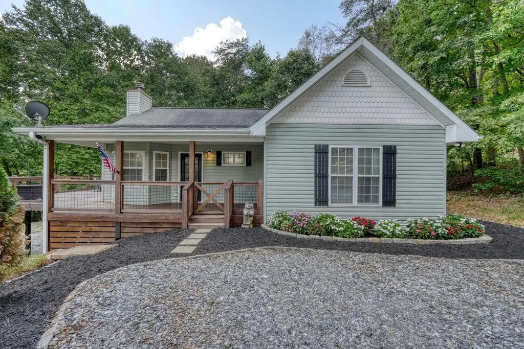 754 Honeysuckle Lane, Blairsville, GA 30512 - #1