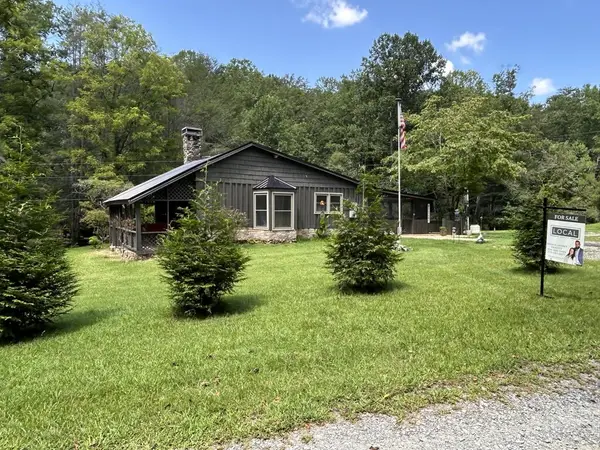 581 N Garrett Branch Road, Ellijay, GA 30536