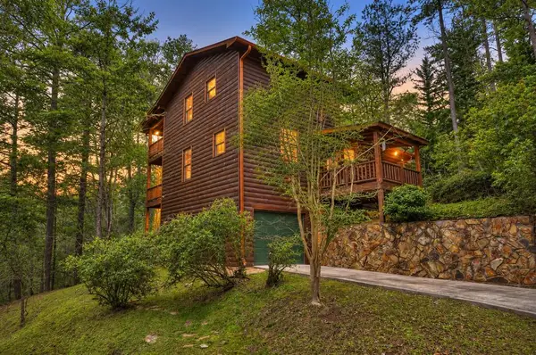112 Seneca Drive, Ellijay, GA 30540