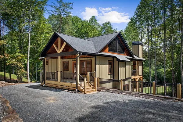 1107 Brookhaven Lane, Blue Ridge, GA 30513