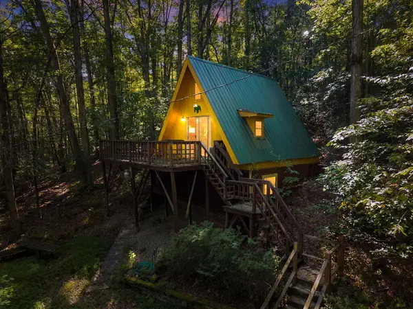 481 Hemlock Trail, Blue Ridge, GA 30513