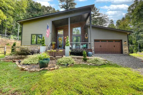6824 Mountain Laurel Road, Hiawassee, GA 30546