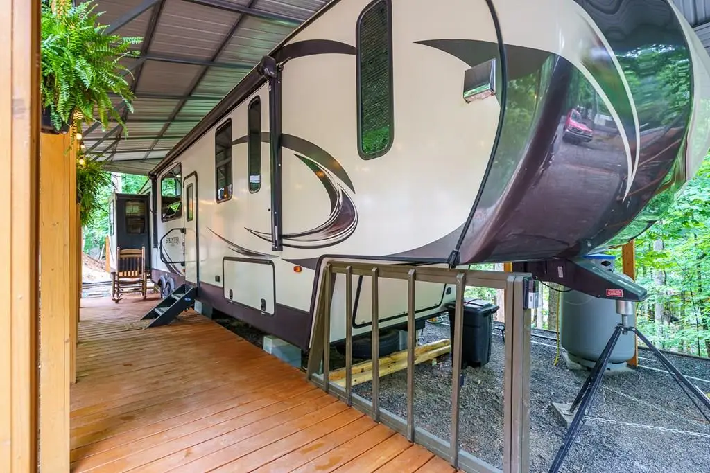 368 17th Street, Ellijay, GA 30540 - #1