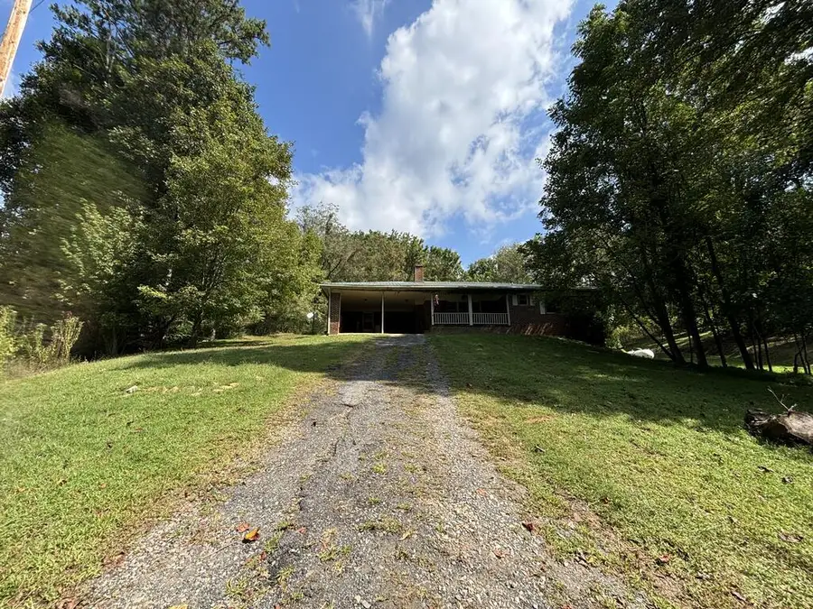 5696 Fires Creek Road, Hayesville, NC 28904 - #2